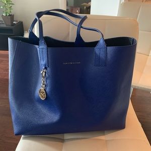 Tommy Hilfiger Reversible Leather Tote
